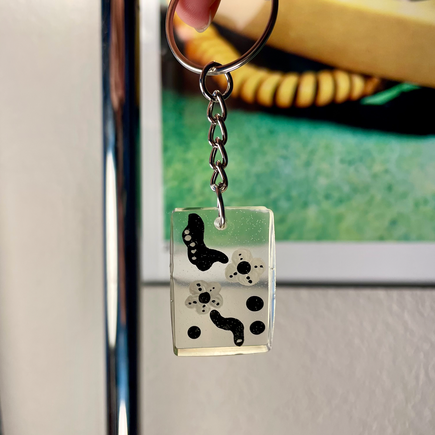 B&W Flower Keychain 1