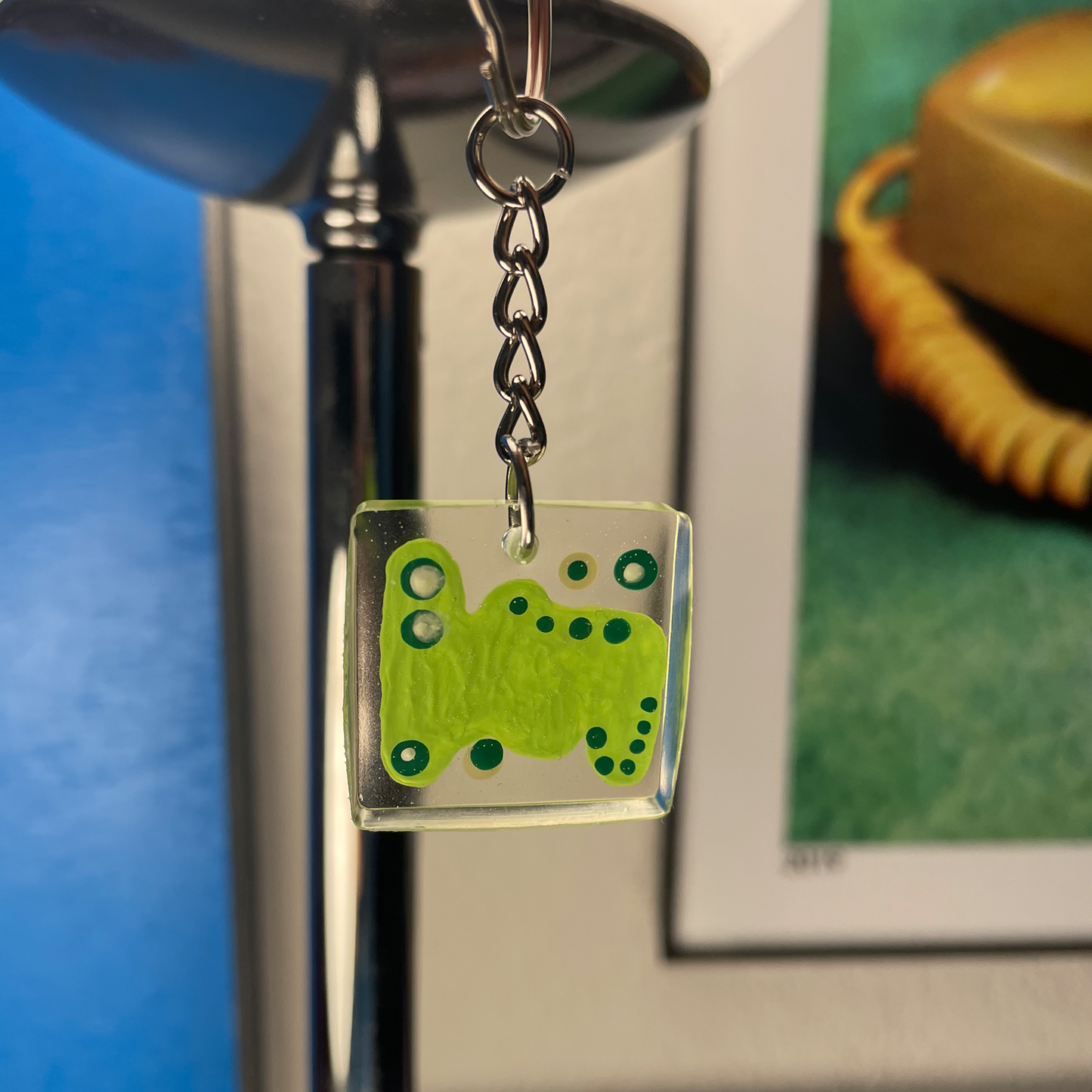 Wavy lime green keychain